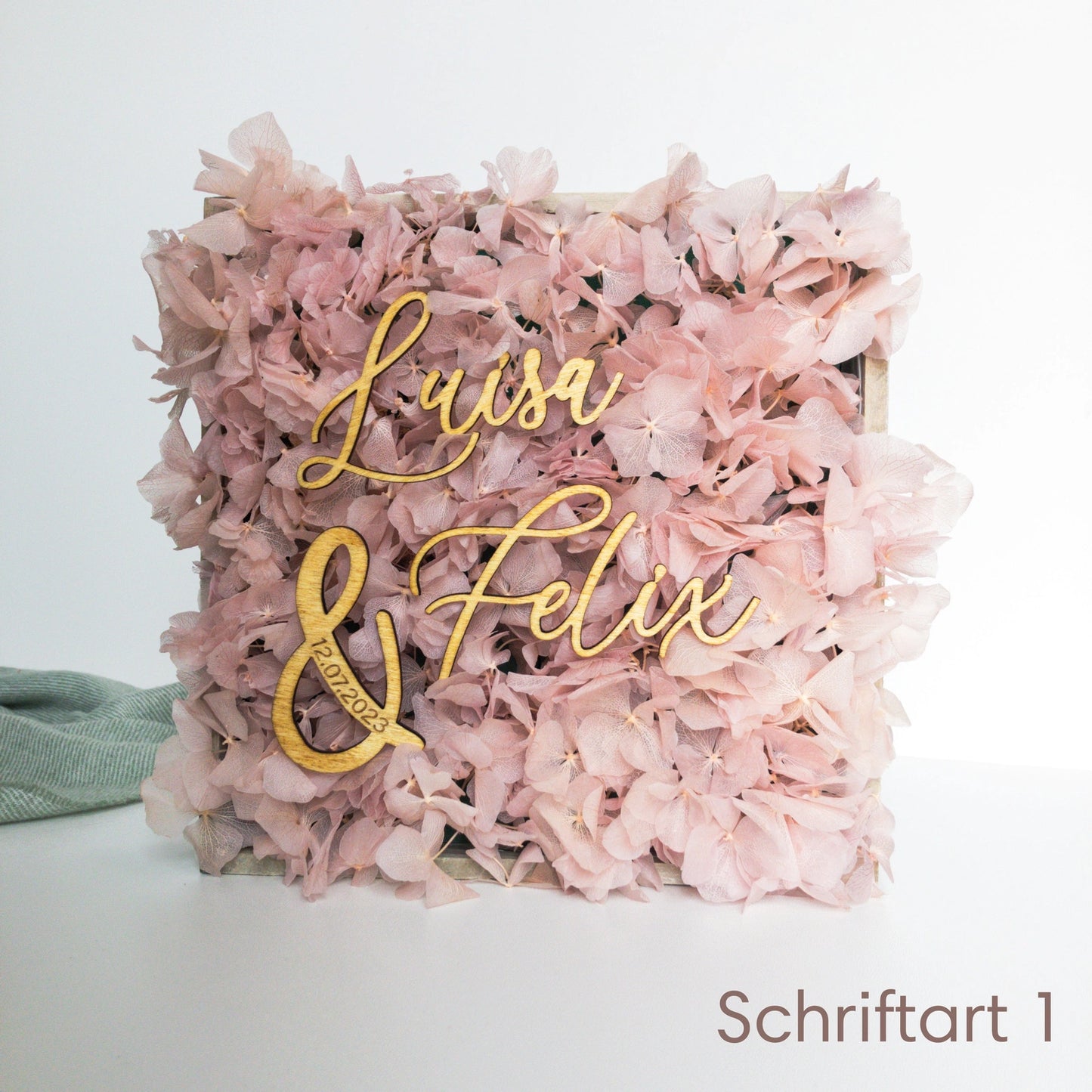 personalisiertes Hochzeitsschild Blumenwand