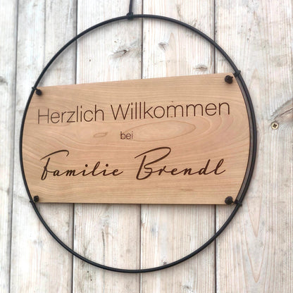 personalisiertes Herzlich Willkommen Schild | Wandkranz